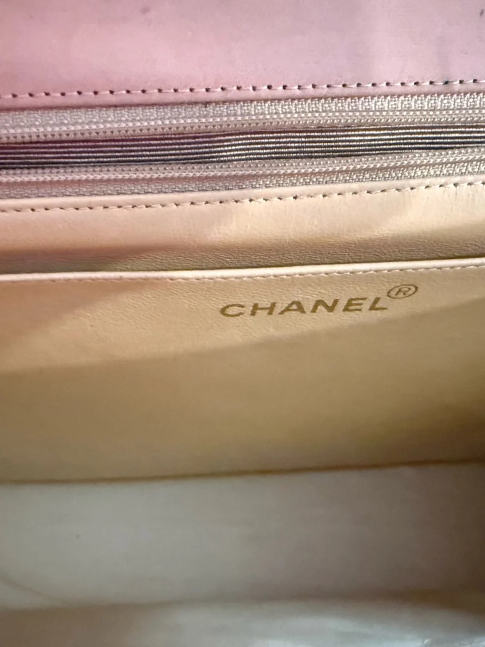 CHANEL Tan Leather Signature Whipstitch Shoulder Bag - Picture 7 of 10